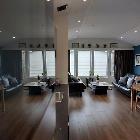 Modern En Chic Chalet Tot 4 Personen Op De Veluwe Recreatiepark De Oude Driest 푸텐 외부 사진