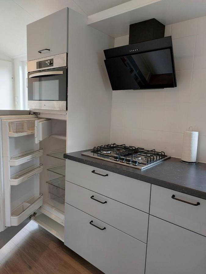Modern En Chic Chalet Tot 4 Personen Op De Veluwe Recreatiepark De Oude Driest 푸텐 외부 사진